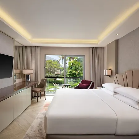 Sheraton Bandung Hotel & Towers Exterior photo