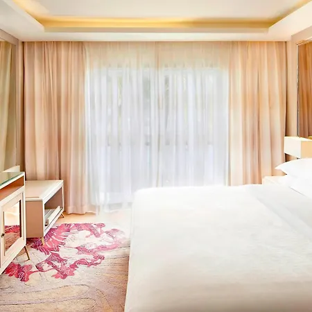 Sheraton Bandung Hotel&Towers Bagian luar foto
