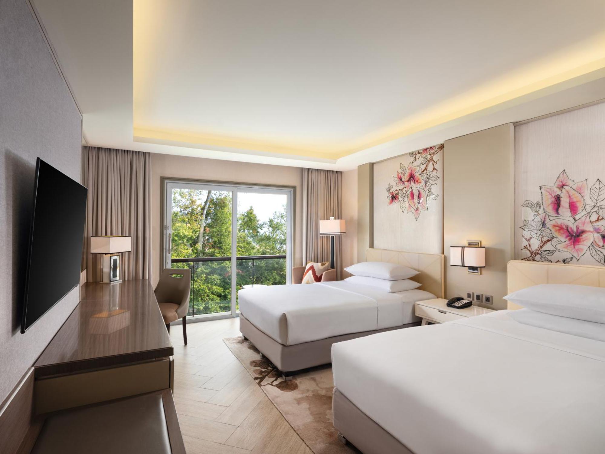 Sheraton & Towers 5*