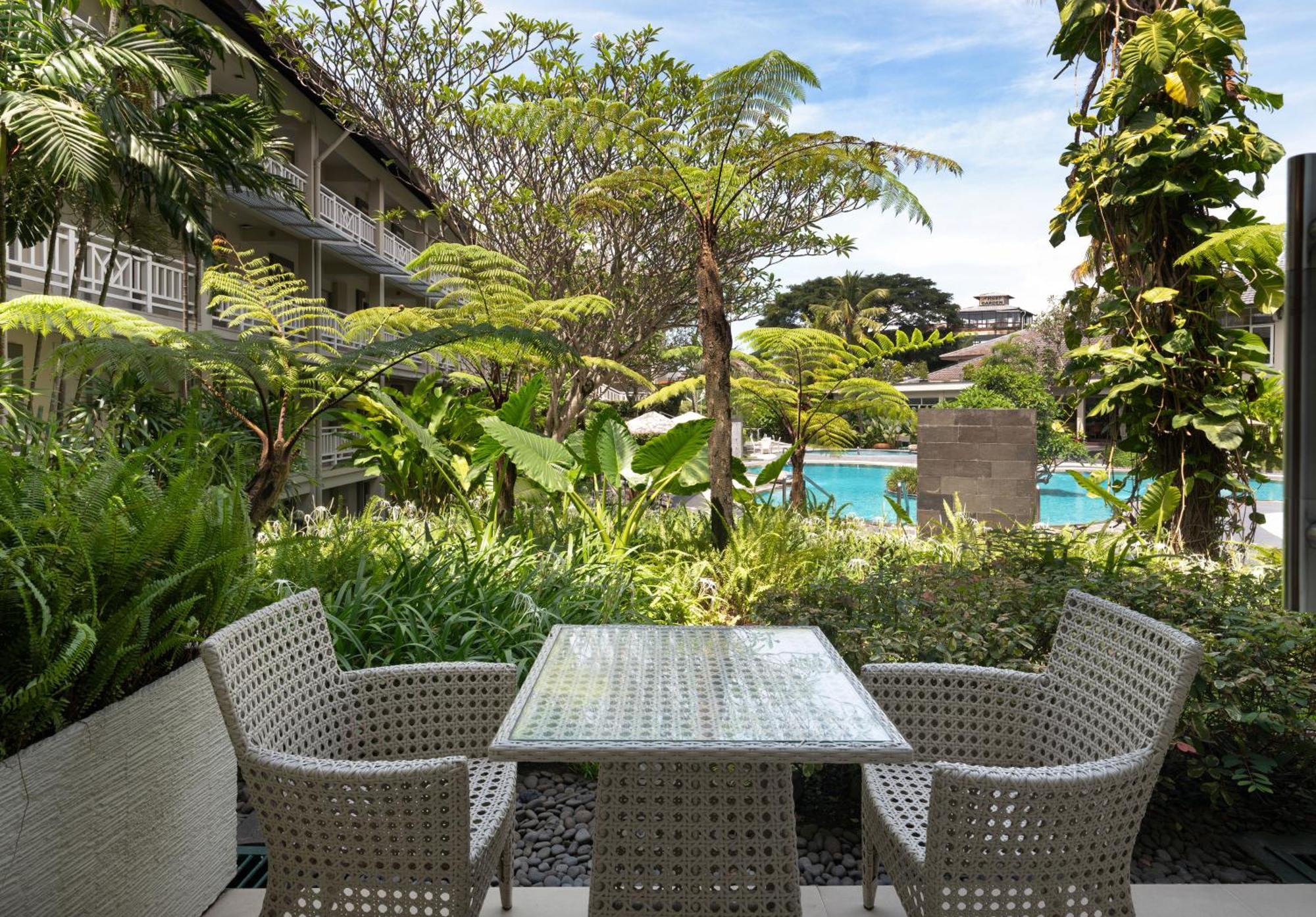 Sheraton & Towers Hotel