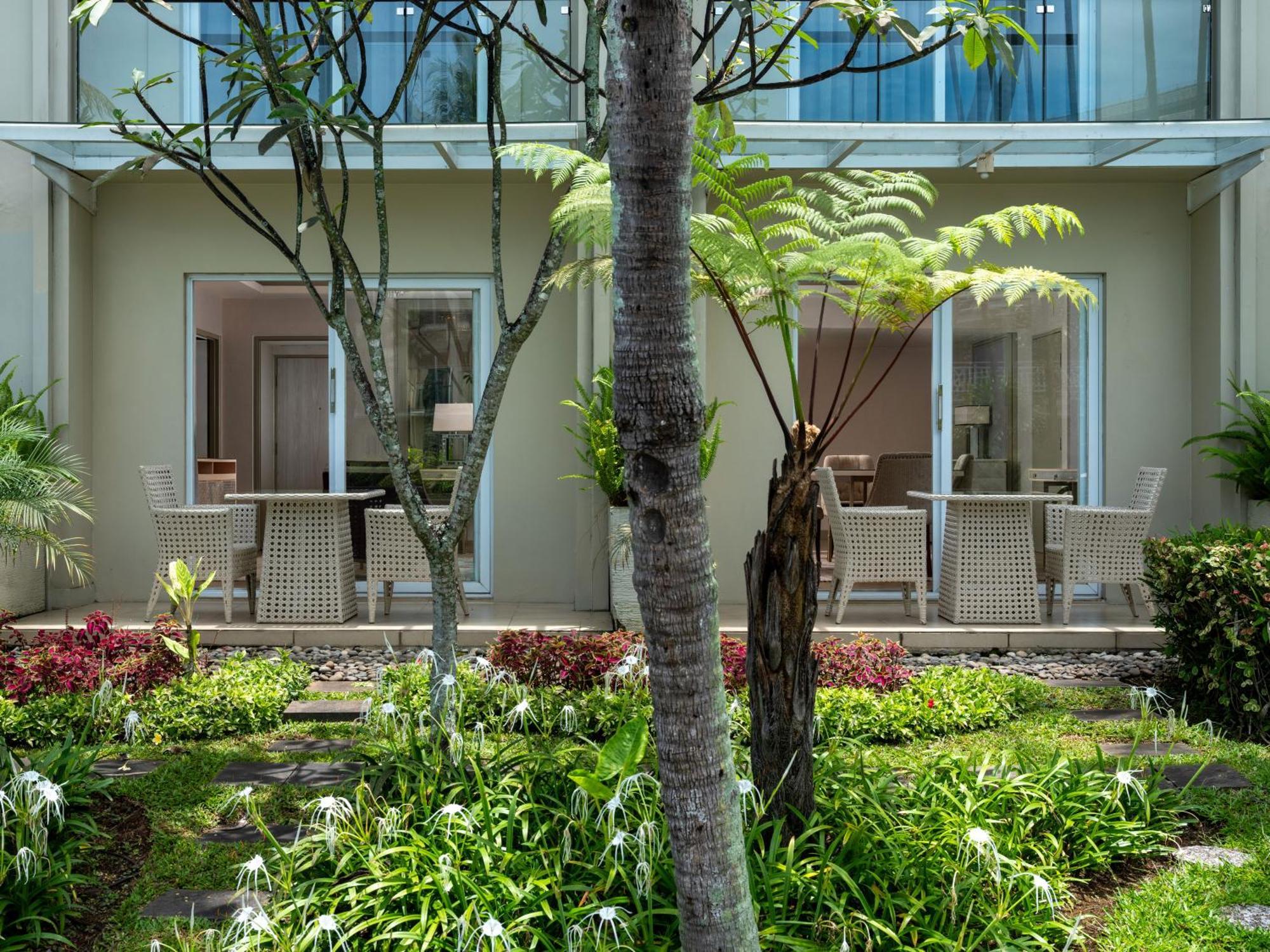 Hotel Sheraton & Towers 5*