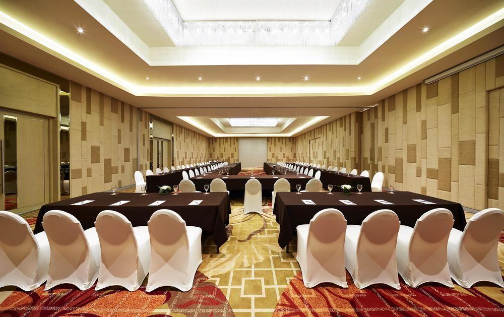 Sheraton Hotel&towers 5* Bandung